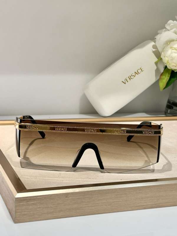 Picture of Versace Sunglasses _SKUfw55793993fw